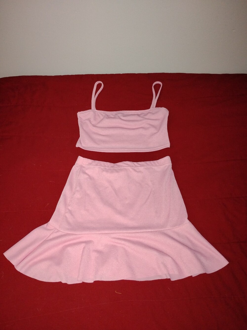 Pink top and skirt set. - Picture 3 of 5